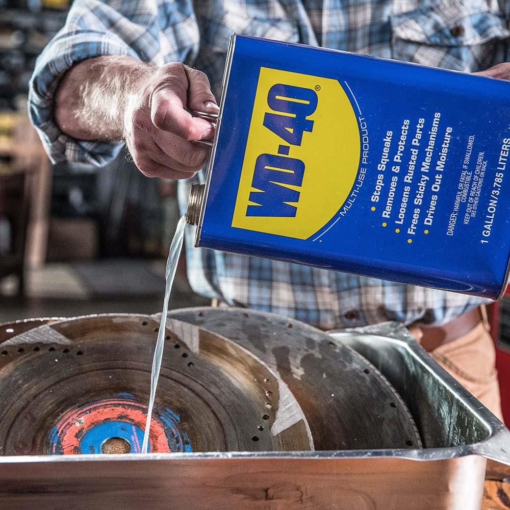 น้ำมันหล่อลื่นอเนกประสงค์ WD-40 1 แกลลอน