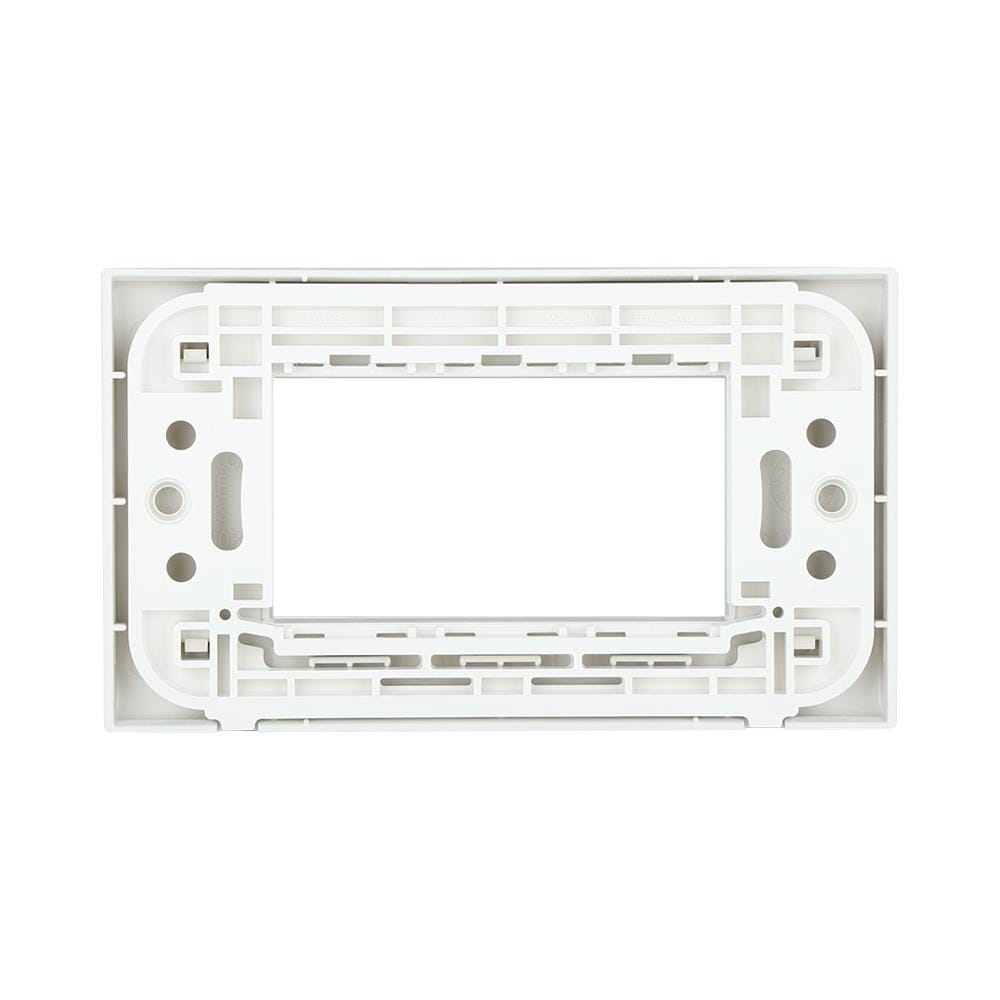 หน้ากาก 3 ช่อง PANASONIC WEG6803MW สีเงิน