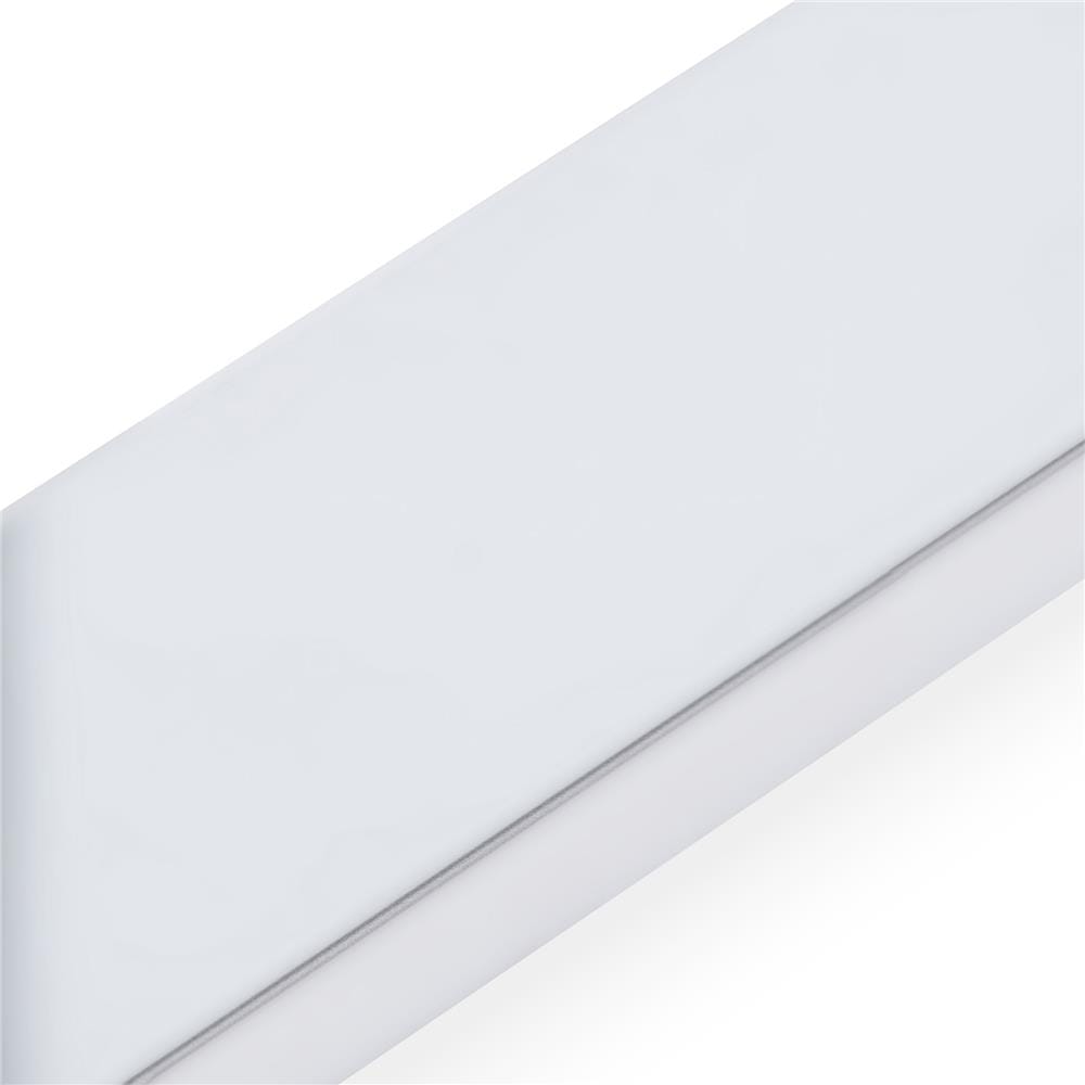กรุยเชิงสเตนเลส DP BSC 402431 4 ซม. 2.4 ม. สีเงินเงา