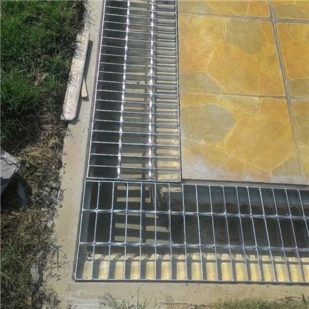 ตะแกรงรางน้ำเหล็ก MAE 30X100X2.5 ซม. หนา 3 มม._4