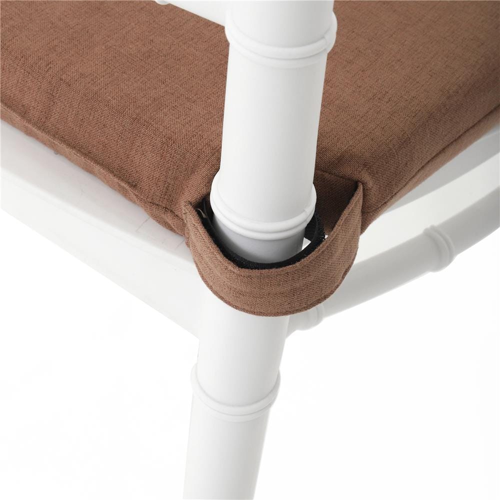 เบาะรองนั่ง HOME LIVING STYLE TRAPEZ 15x15 นิ้ว สีน้ำตาล