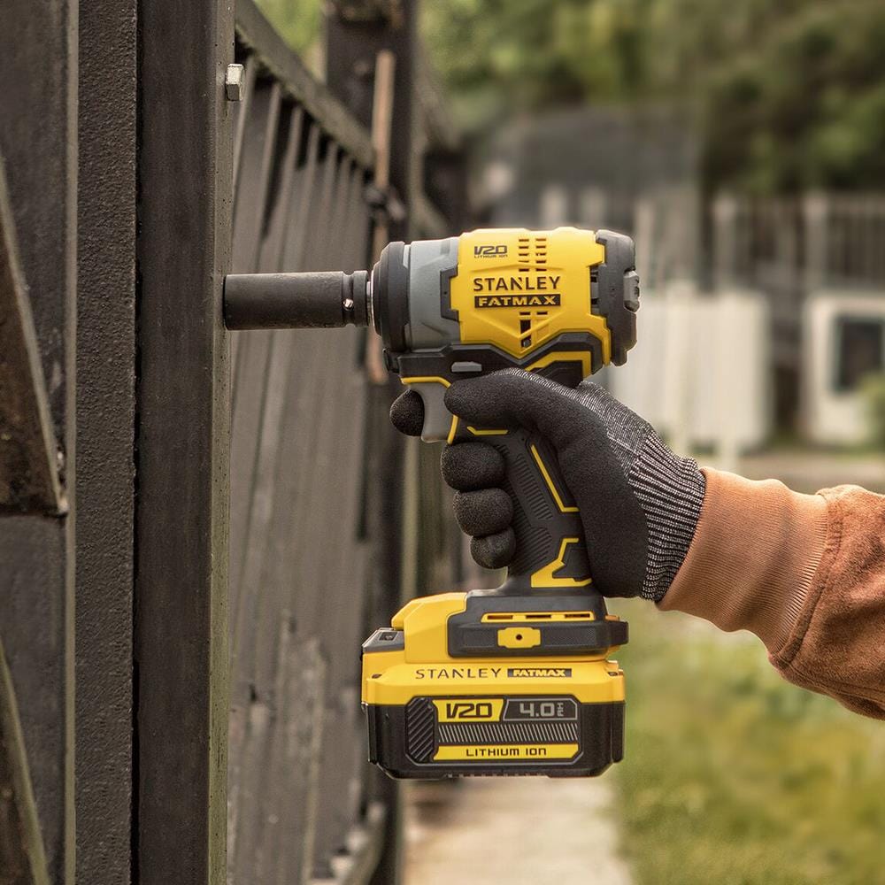 บล็อกกระแทกไร้สาย (พร้อมแบตเตอรี่) STANLEY SBW910M1K-B1 20 โวลต์