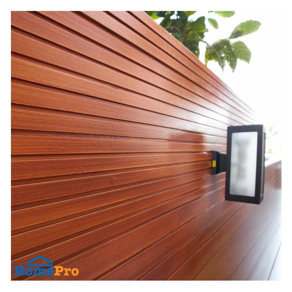 ไม้ผนังบังใบ CONWOOD ลายเสี้ยน หน้า 8 นิ้ว 1.1x20x305 ซม. สีขาวงาช้าง
