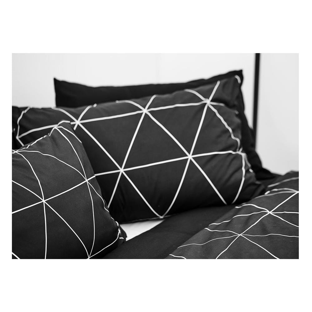 ชุดผ้าปูที่นอน 3.5 ฟุต 3 ชิ้น LOTUS BLACK&WHITE LI-BW 01B