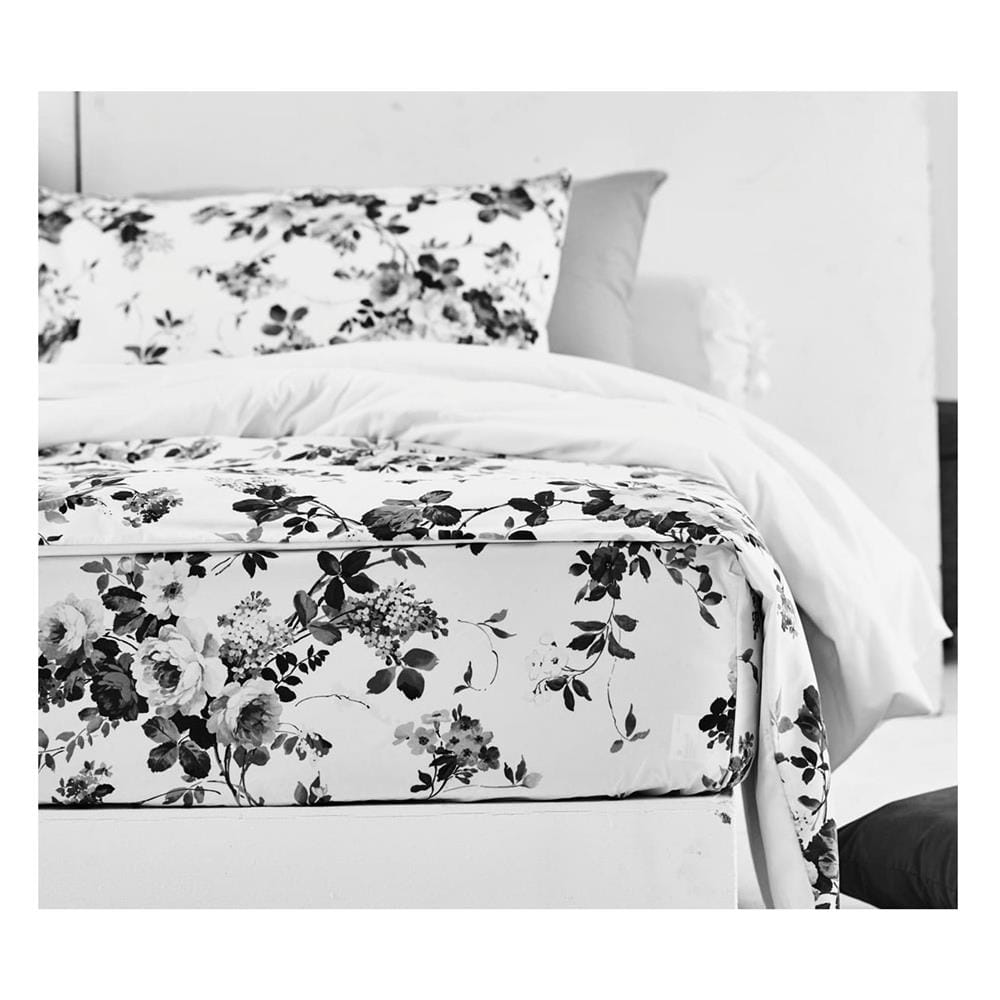 ชุดผ้าปูที่นอน 6 ฟุต 6 ชิ้น LOTUS BLACK&WHITE LI-BW 04W