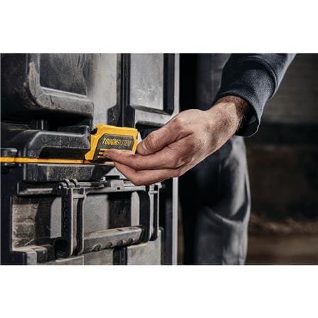 กล่องเครื่องมือพลาสติกมีล้อ DEWALT TOUGH SYSTEM DWST83295-1_3