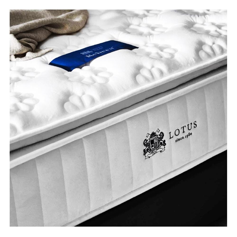 ที่นอนสปริง 3.5 ฟุต LOTUS รุ่น REBECA พร้อมหมอนหนุน 1 ชิ้น