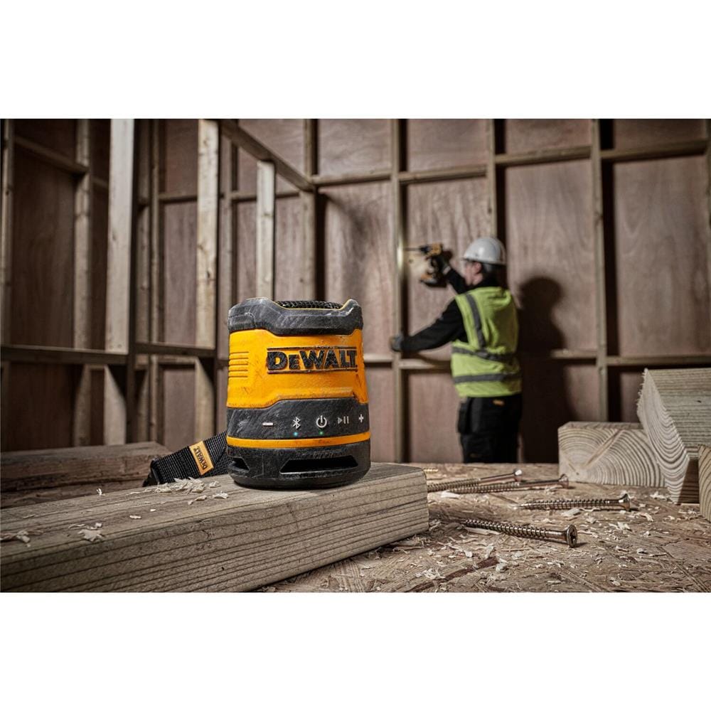 ลำโพงบลูทูธไร้สาย DEWALT DCR009-XJ