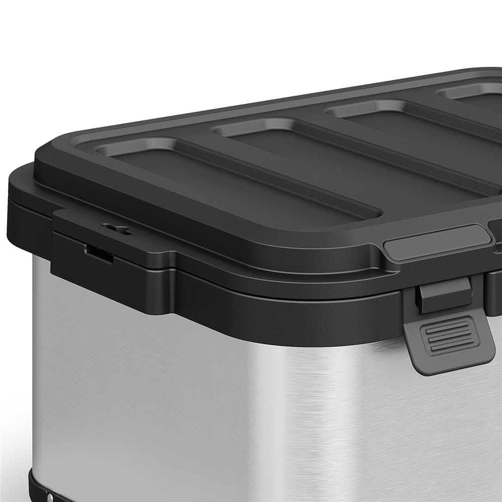 กล่องเก็บของแคมป์ปิ้ง DOMETIC GO HARD STORAGE 50 ลิตร สีเงิน/ดำ