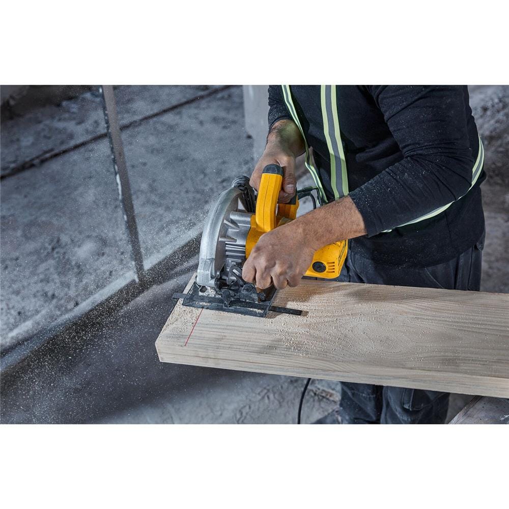 เลื่อยวงเดือนไฟฟ้า DEWALT DWE5615-B1 7-1/4 นิ้ว 1500 วัตต์