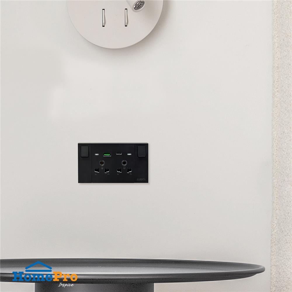 ชุดเต้ารับคู่ 3 ขา มีสวิตช์คุม พร้อมช่อง USB AC ELECKTA VERVE สีดำ