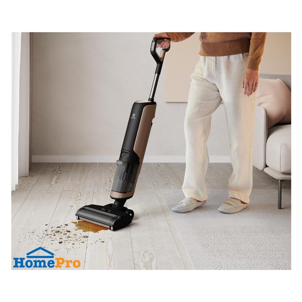 เครื่องทำความสะอาดแบบด้าม ELECTROLUX EFW71711