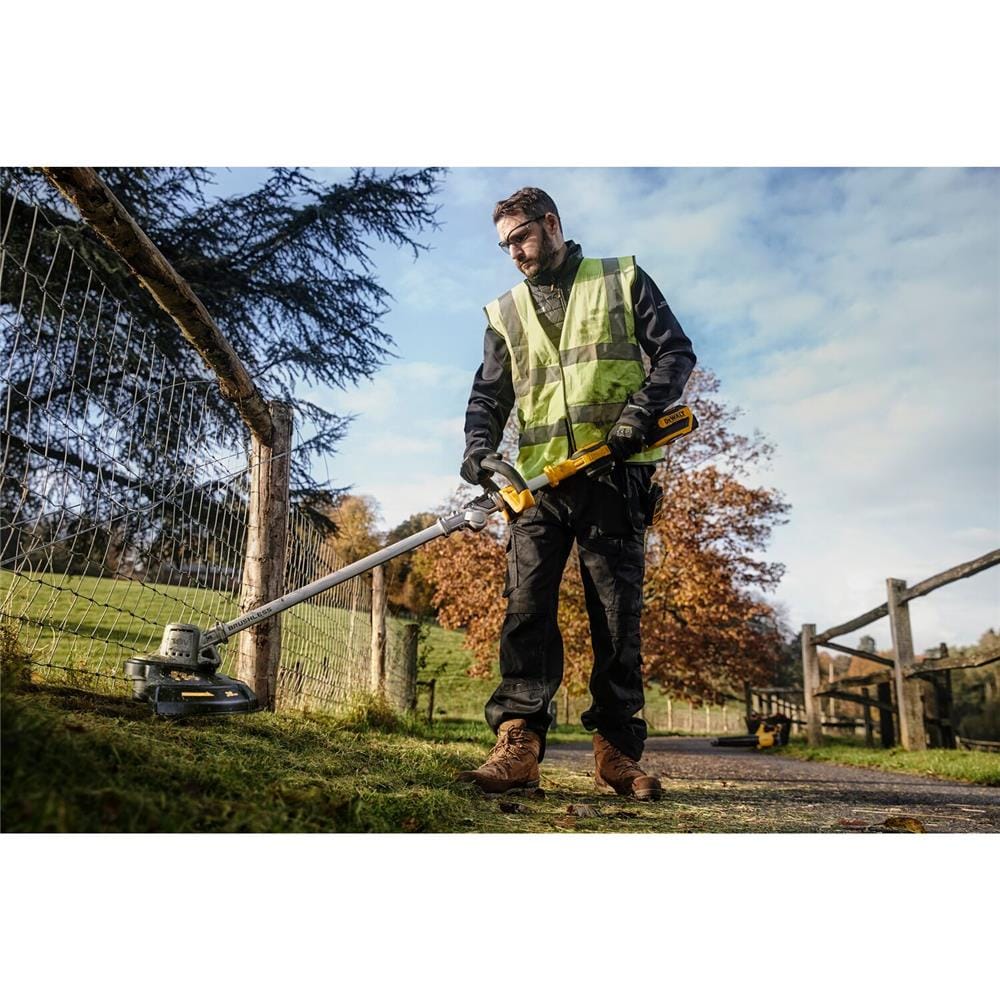 เครื่องเล็มหญ้าไร้สาย (พร้อมแบตเตอรี่) DEWALT DCMST561P1 18 โวลต์ 5.0AH
