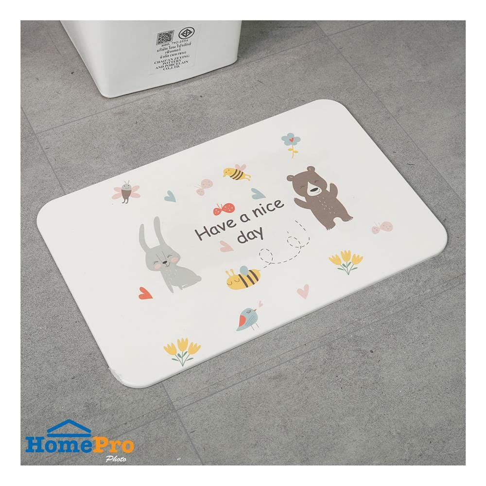 พรมหินเช็ดเท้า HOME LIVING STYLE FRIENDS 39X60 ซม. สีขาว