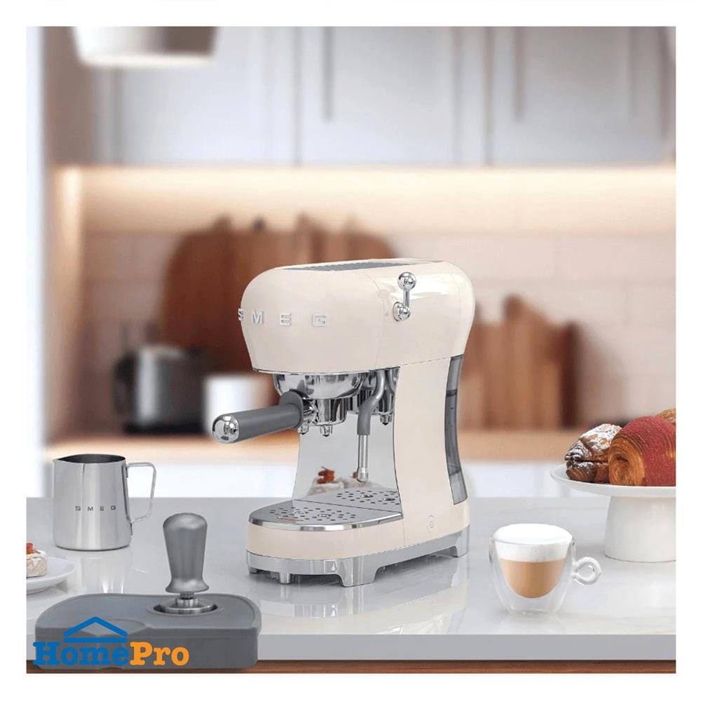 เครื่องชงกาแฟเอสเพรสโซ่ SMEG ECF02CREU สีครีม