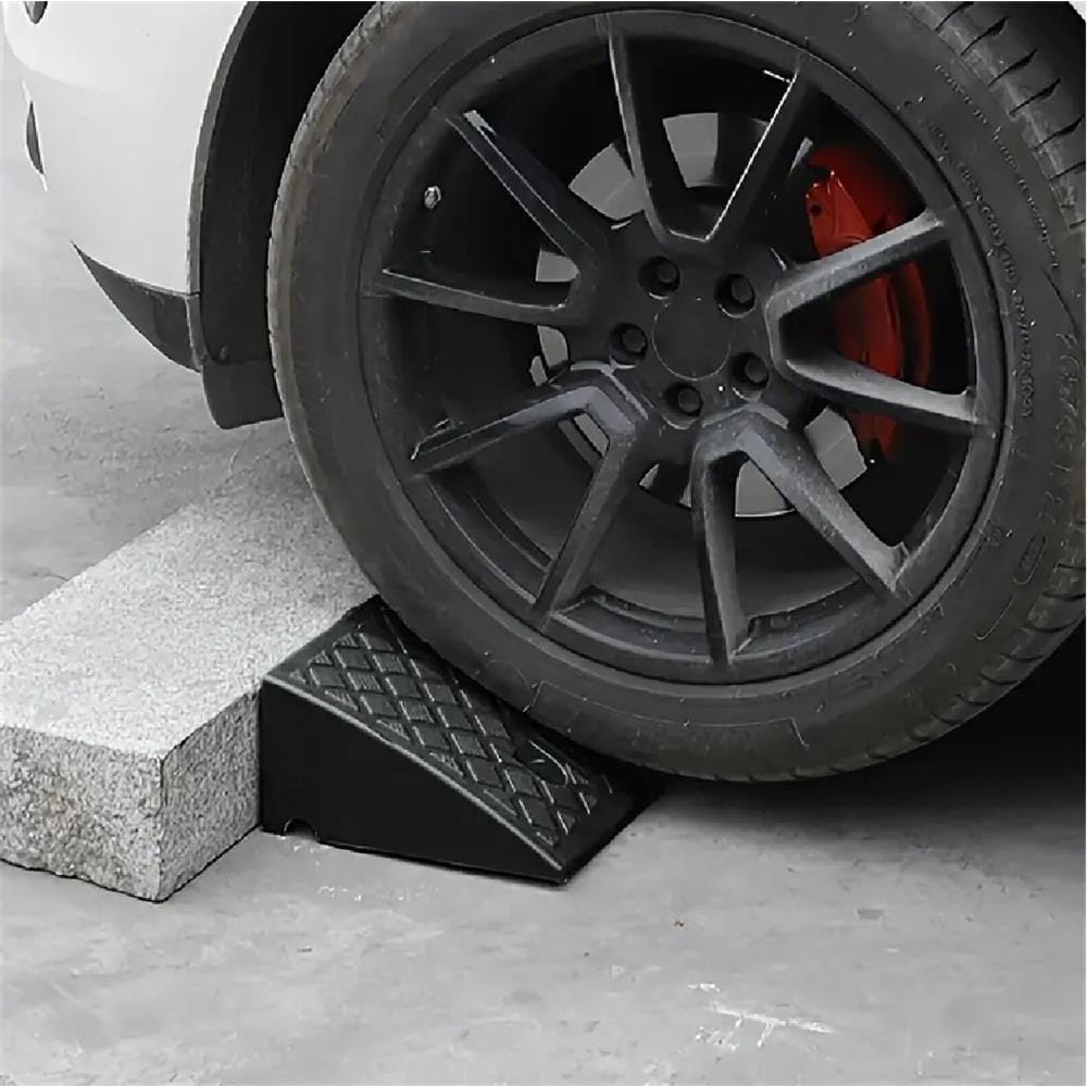 พลาสติกปีนฟุตบาท RIGHT 50x27x10 ซม. สีดำ