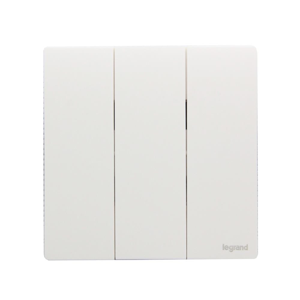 ชุดสวิตช์ 1 ทาง 3 ช่อง BTICINO MALLIA SENSES S281004MW สีขาว