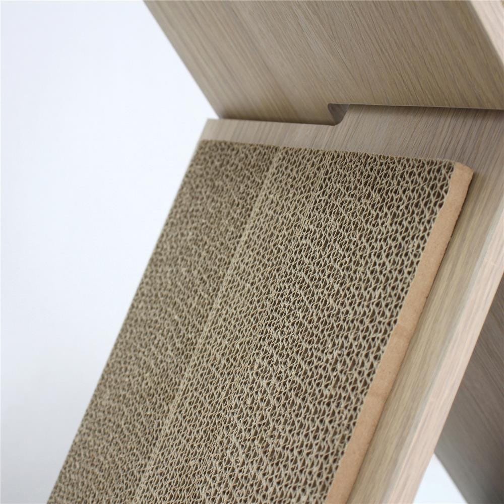 บ้านแมวพร้อมที่ลับเล็บ LUVORA CATHOME05 50X21X30 ซม.