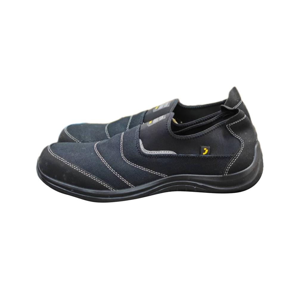 รองเท้านิรภัย SAFETY JOGGER YUKON เบอร์ 41 สีดำ