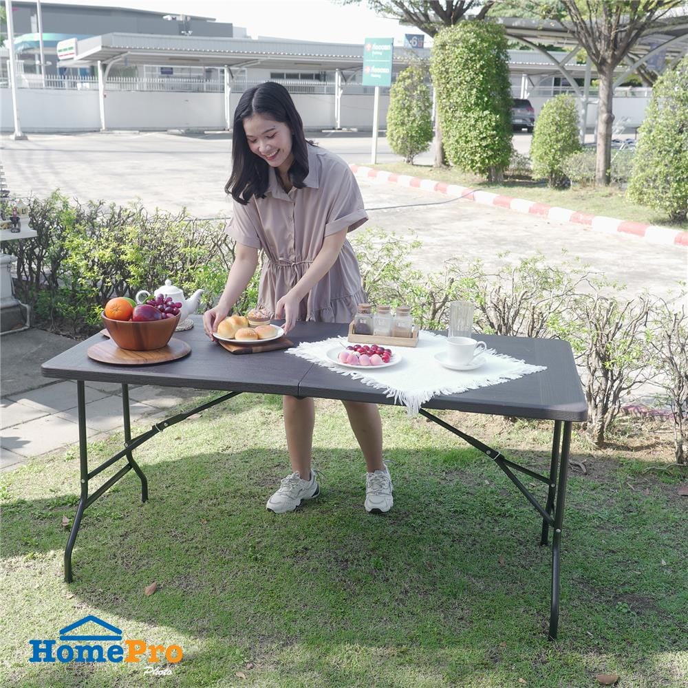 โต๊ะพับอเนกประสงค์ HDPE SPRING 150 ซม. สีน้ำตาล