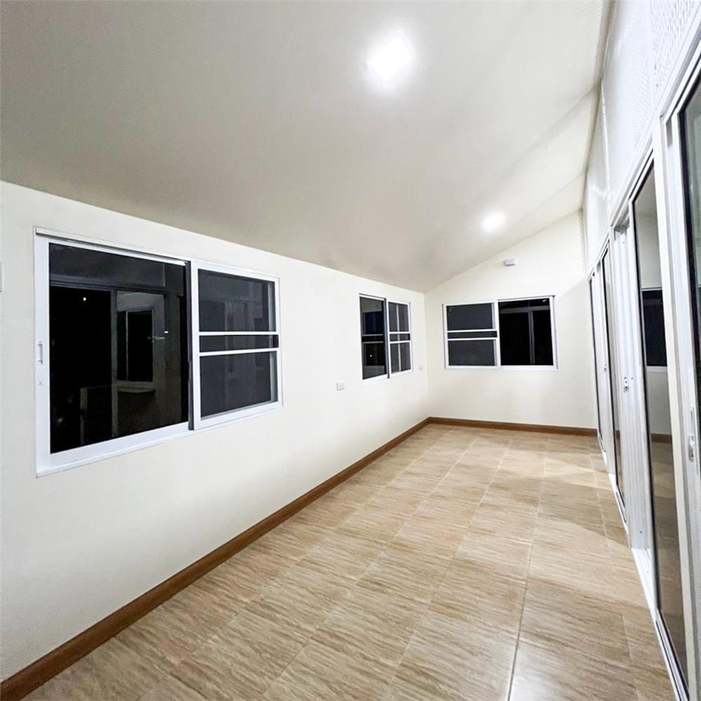 บ้านน็อคดาวน์ แบบ 4 นอร์ดิก T.C. GRANDHOME 4x5.5x3.2 ม.