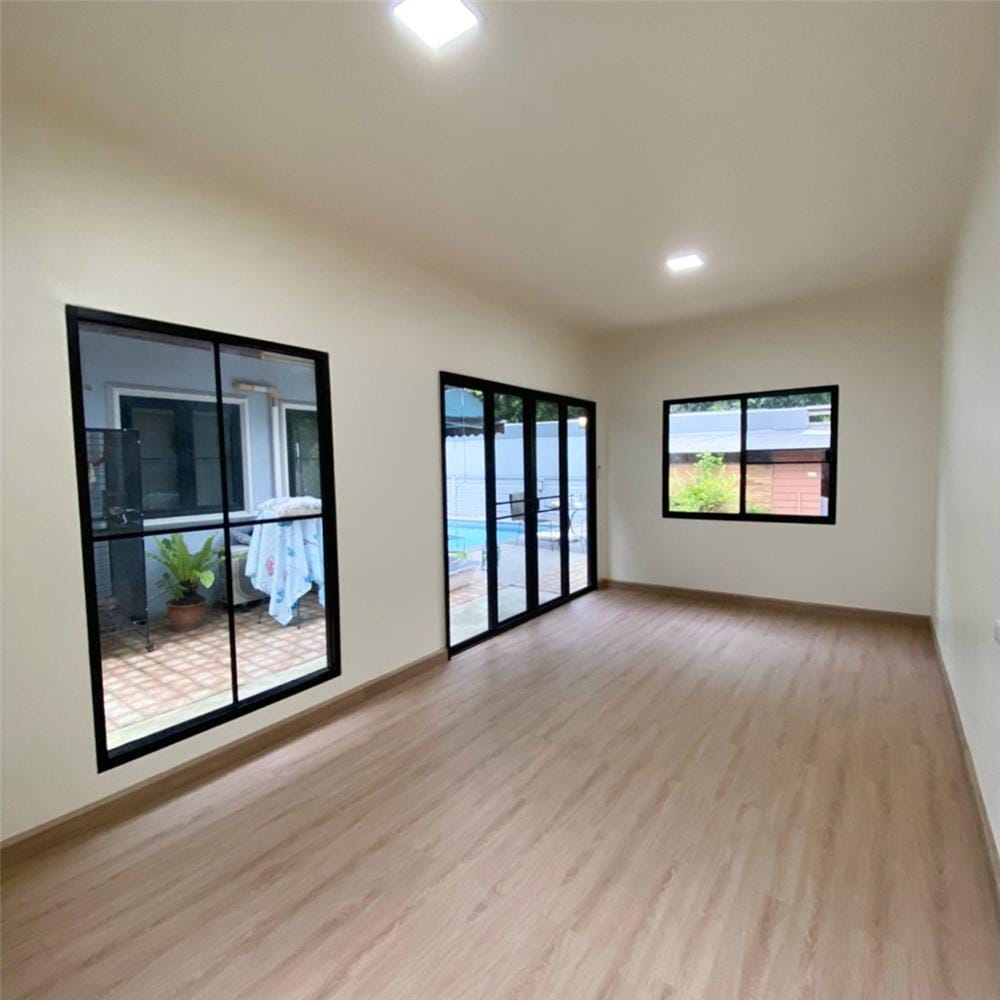 บ้านน็อคดาวน์ แบบ 1 โมเดิร์น T.C. GRANDHOME 6x3x3.2 ม.