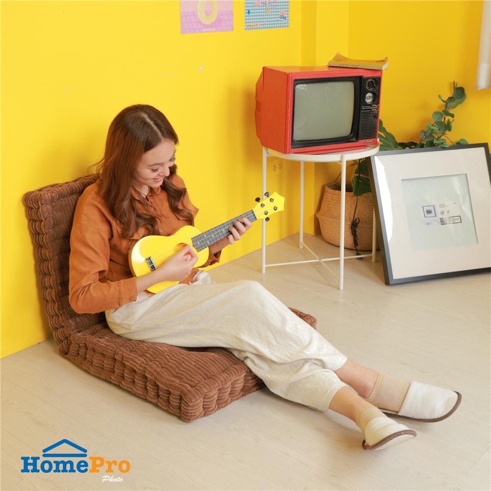 เบาะรองนั่ง HOME LIVING STYLE FLIP 44X22 นิ้ว สีน้ำตาล