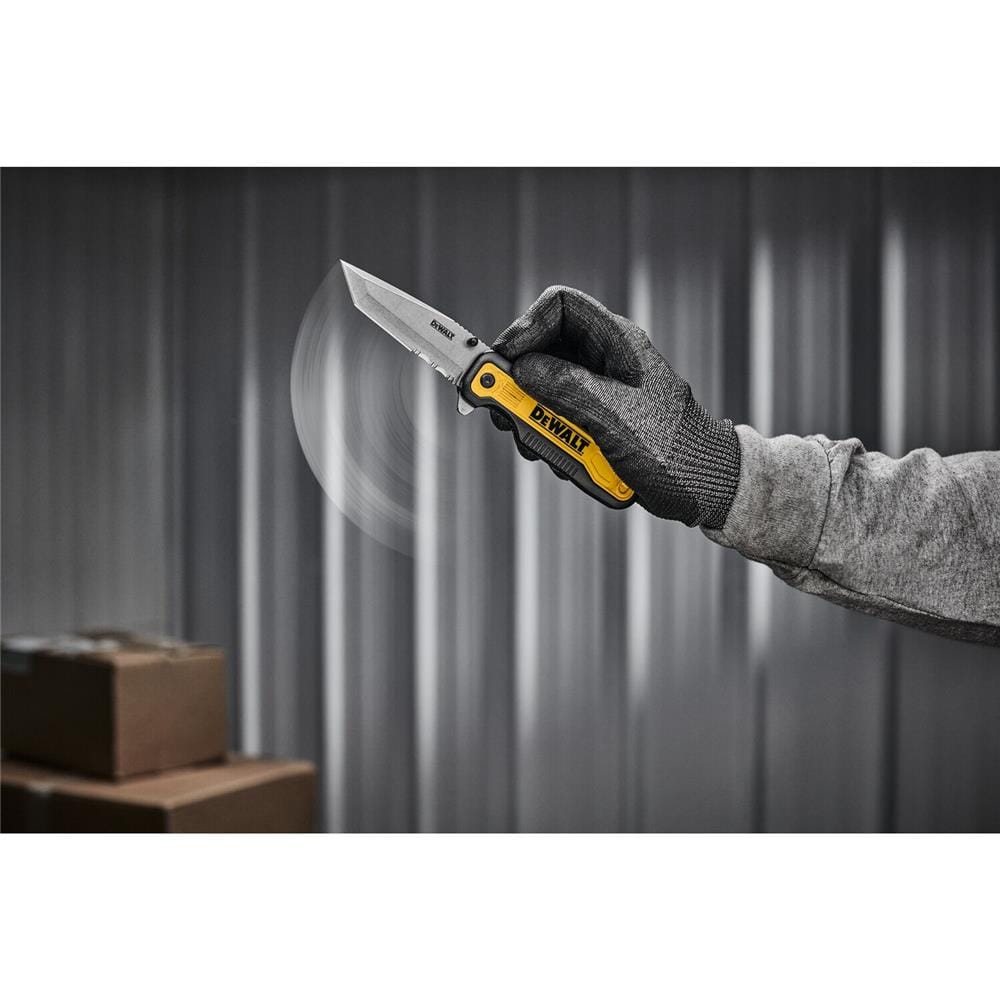 มีดพับแบบฟันปลา DEWALT 3.0