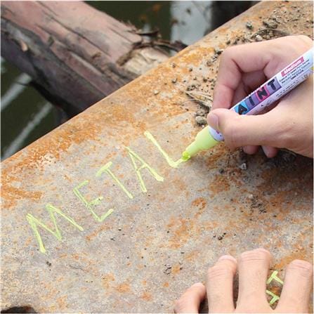 ปากกาเพ้นท์ SAKURA PEN-TOUCH 2 มม. สีเหลือง_1
