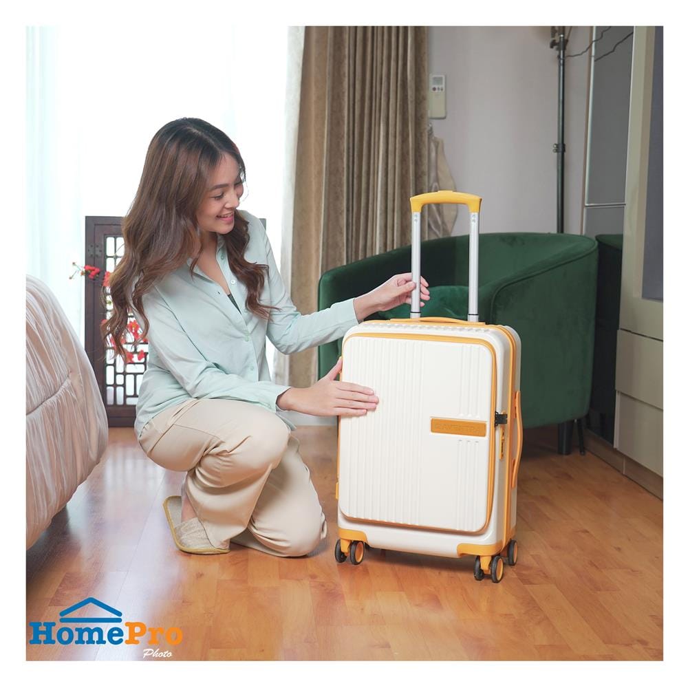 กระเป๋าเดินทาง 20 นิ้ว AVENTRA VENICE สีขาว