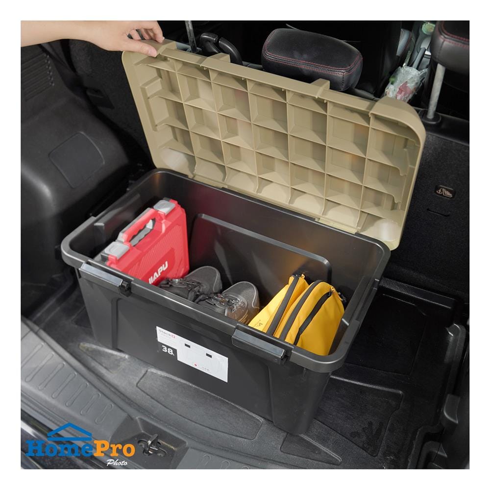 กล่องจัดเก็บท้ายรถ 38 ลิตร STACKO CARGO สีดำ/น้ำตาล