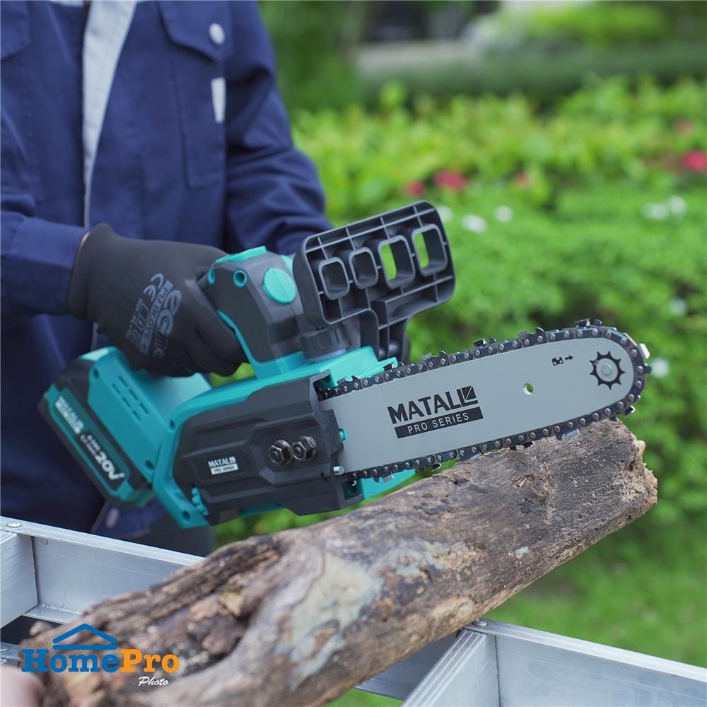 เลื่อยโซ่ไร้สาย (พร้อมแบตเตอรี่) MATALL PRO HBHL1011 11.5 นิ้ว 20 โวลต์