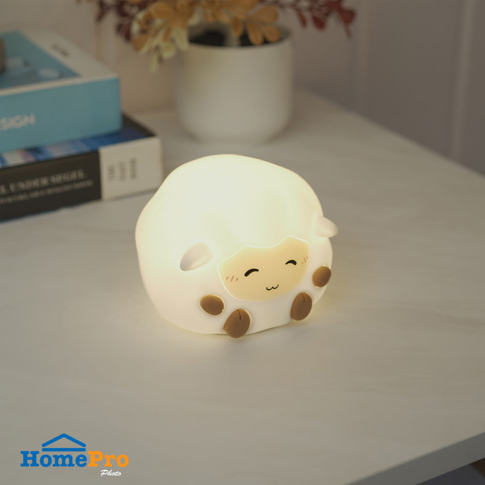 โคมไฟซิลิโคน แกะน้อย CARINI LITTLE SEEP 1.4 วัตต์ เปลี่ยนแสงได้ สีขาว/น้ำตาล