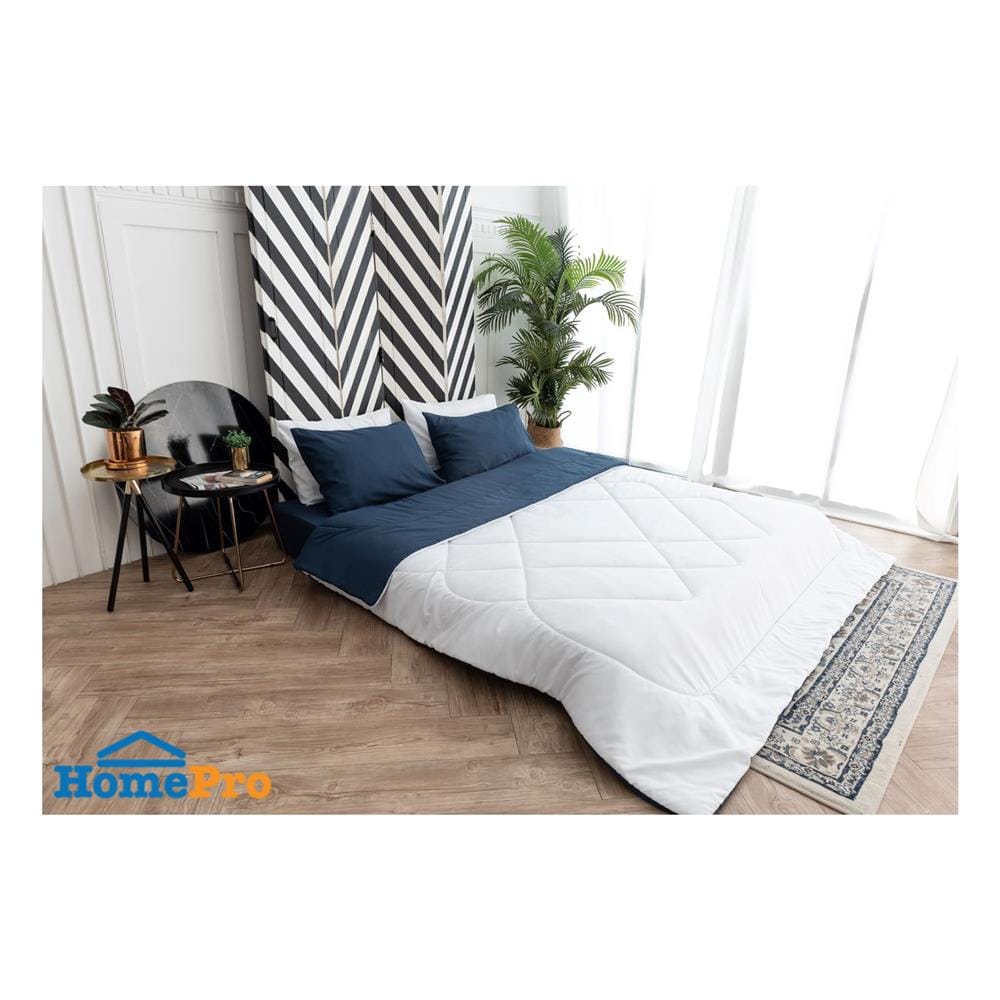 ผ้านวม SANTA BEDDING 70x90 นิ้ว สี WHITE/NAVY BLUE