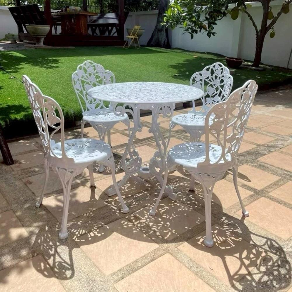 ชุดสนาม 4 ที่นั่ง AUNCHISAALLOY 84x84x70 ซม. สีขาว