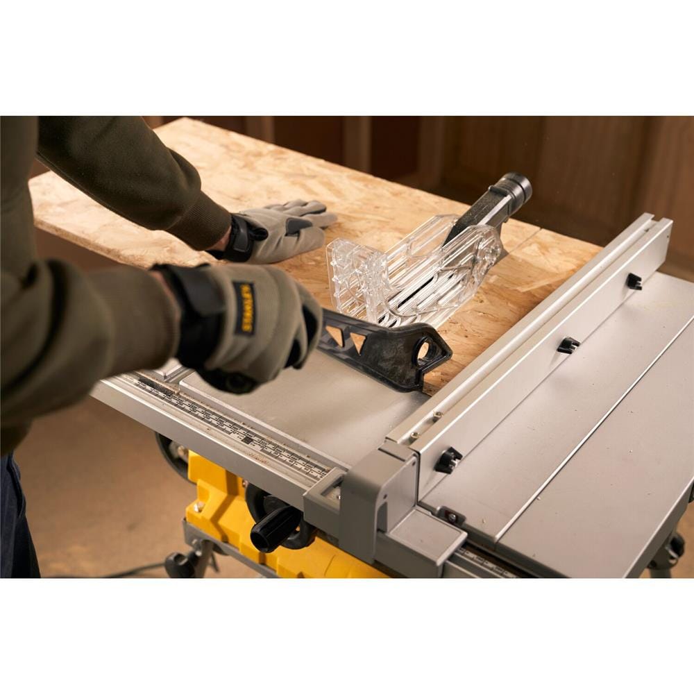 โต๊ะแท่นเลื่อย STANLEY SST2000-B1