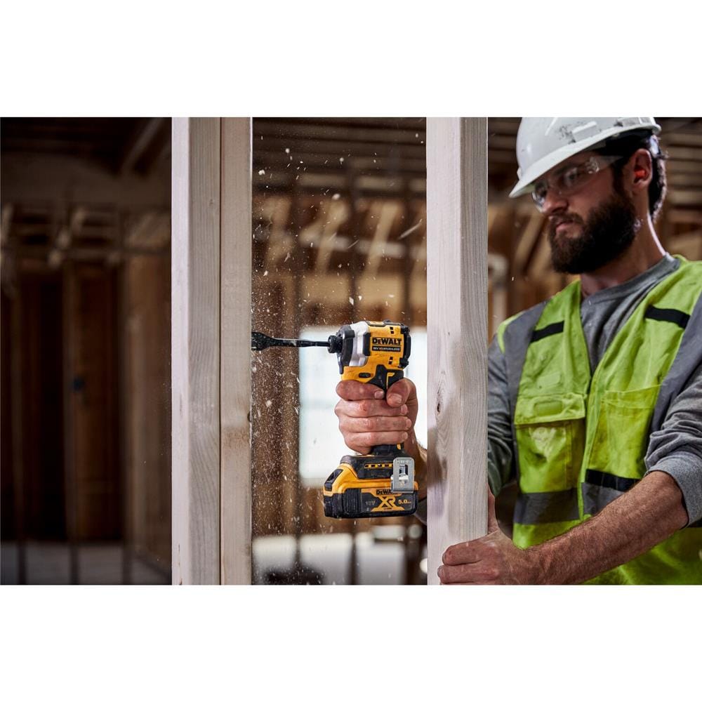 ชุดสว่านไขควงและสว่านโรตารี่ไร้สาย (พร้อมแบตเตอรี่และแท่นชาร์จ) DEWALT DCK2213P2TA-B1 18 โวลต์