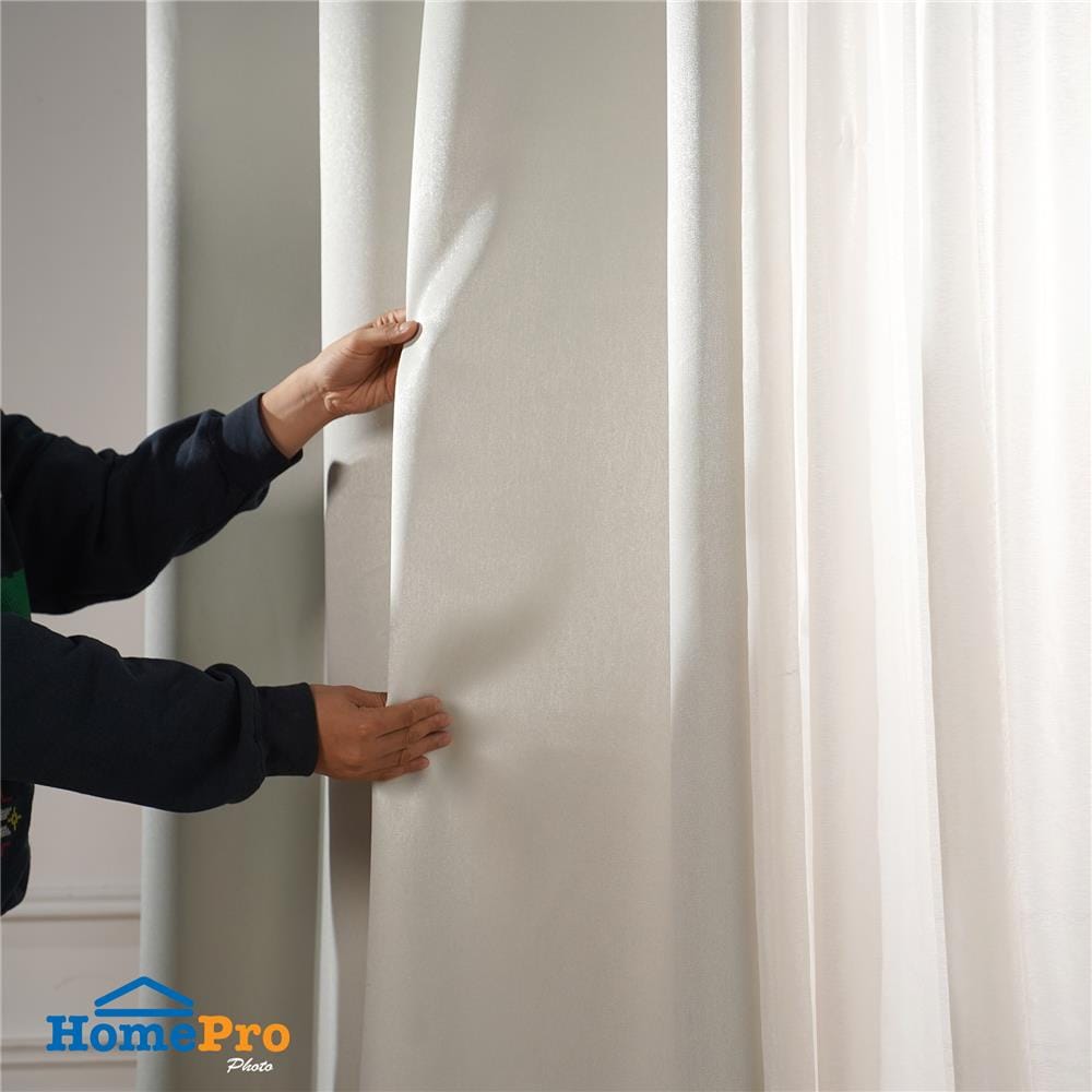 ผ้าม่าน EYELET HOME LIVING STYLE SOFIA UV 150x220 ซม. สีเงิน