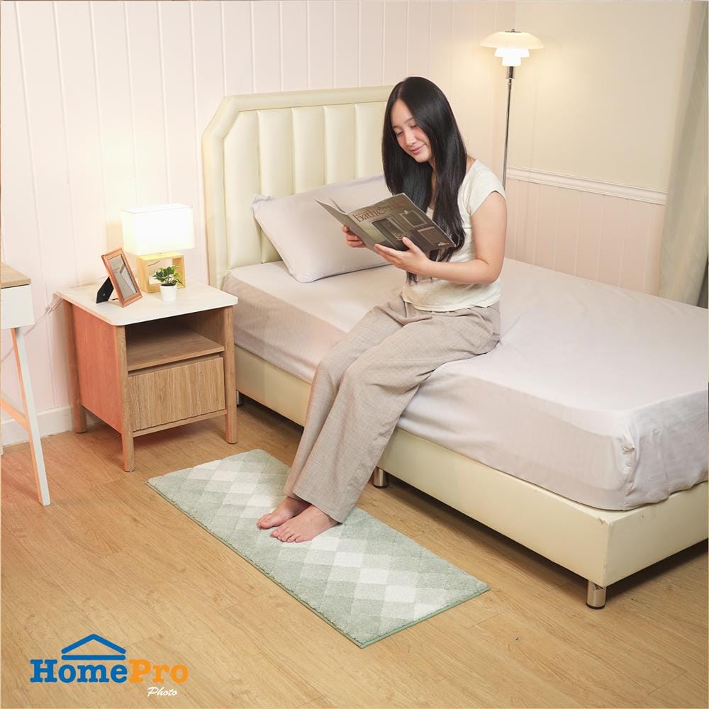 พรม HOME LIVING STYLE DIAMOND 45x120 ซม. สีเขียว