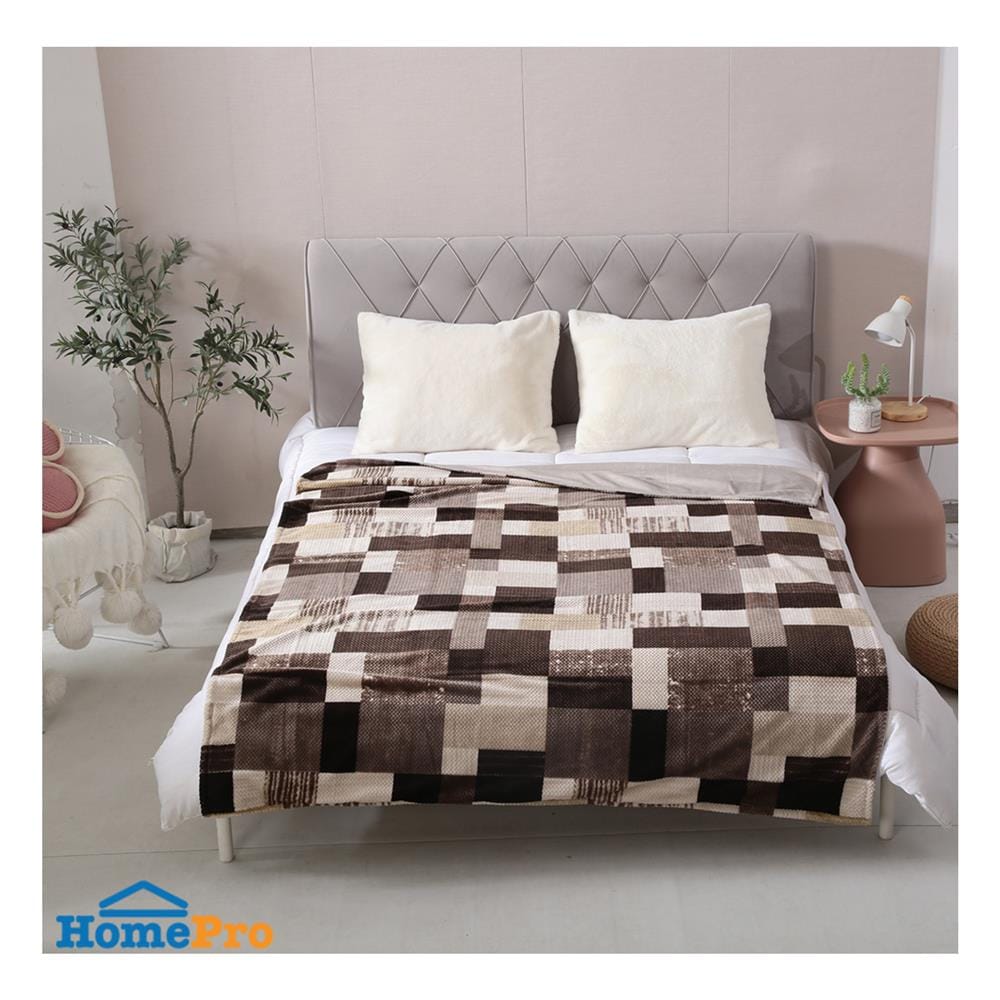ผ้าห่ม HOME LIVING STYLE MOSAIC 60x80 นิ้ว สี BROWN