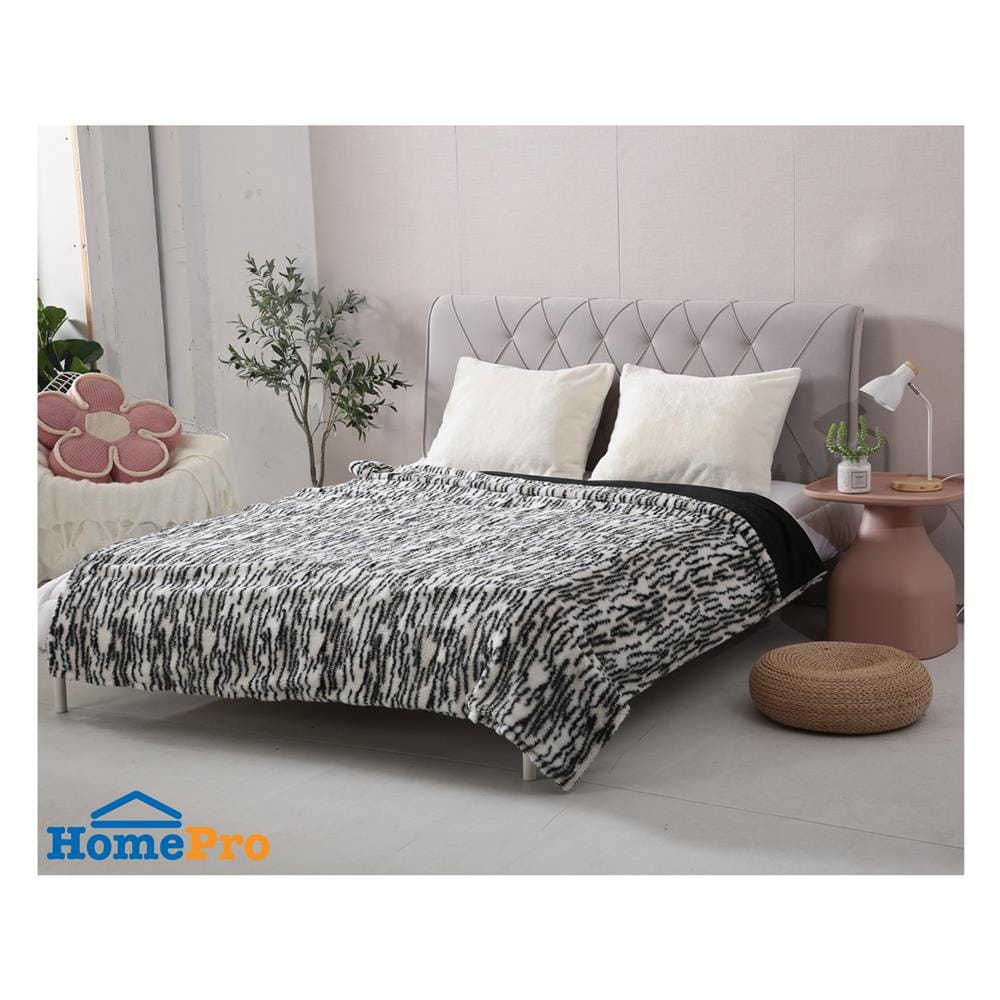 ผ้าห่ม BENETTA ONYX 70x90 นิ้ว สี BLACK & WHITE