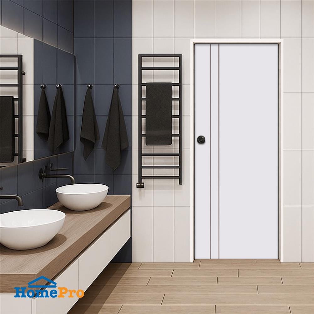 ประตูห้องน้ำ UPVC ไม่เจาะลูกบิด ECO-DOOR P2 เซาะร่อง 70x180 ซม. สีขาว