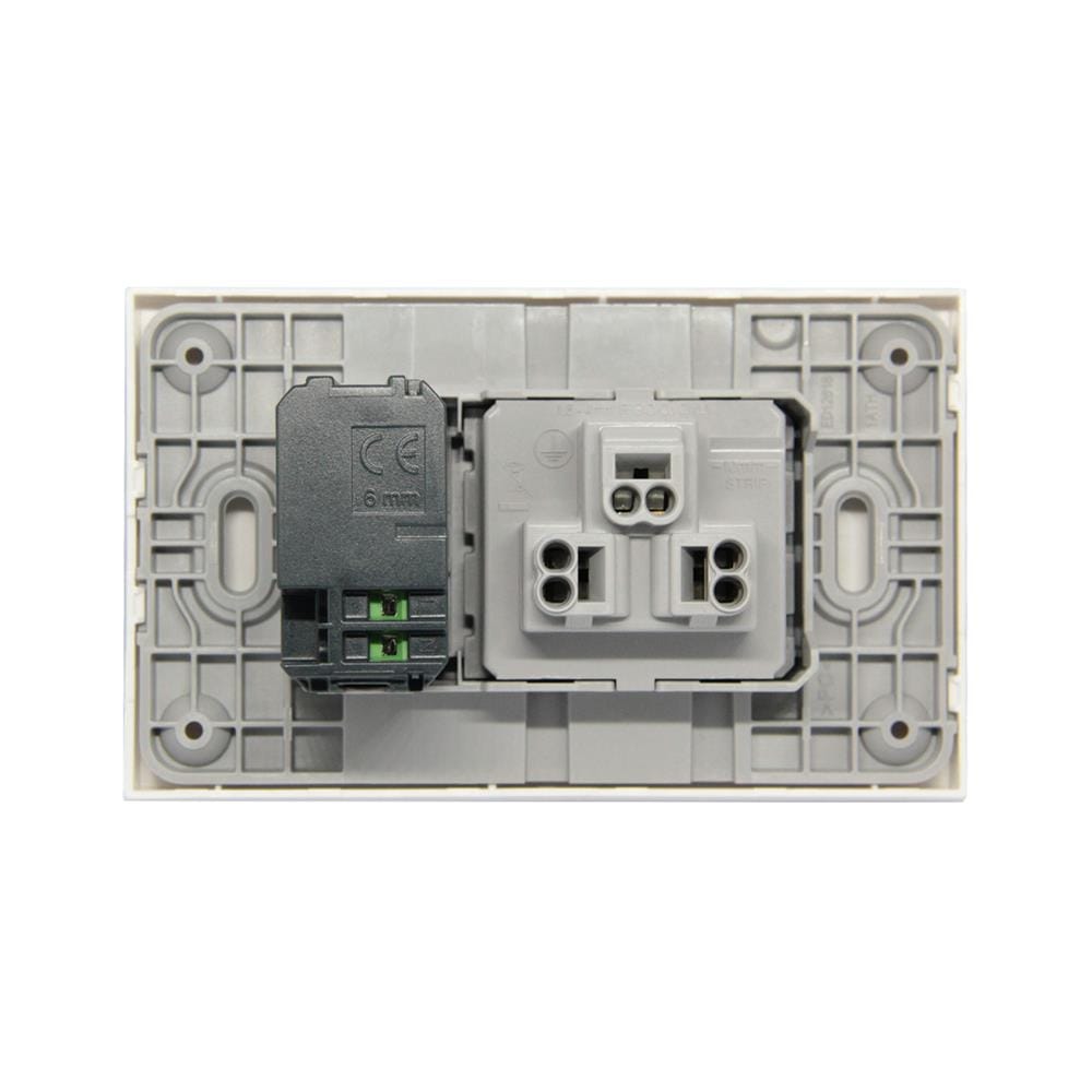 ชุดเต้ารับเดี่ยว 3 ขา พร้อม USB TYPE A + TYPE C BTICINO NEXY SQW4126AC สีขาว