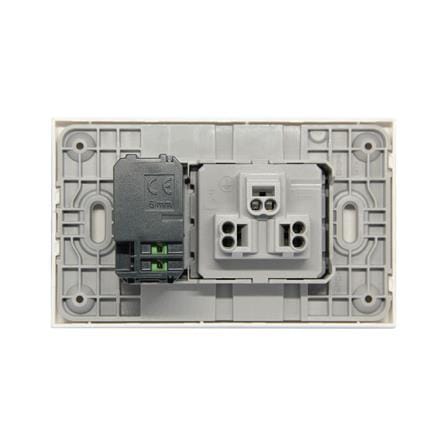 ชุดเต้ารับเดี่ยว 3 ขา พร้อม USB TYPE A + TYPE C BTICINO NEXY SQW4126AC สีขาว_2