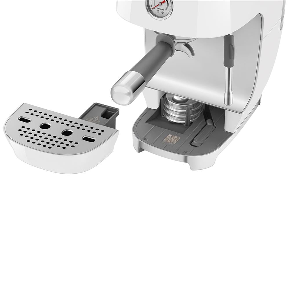 เครื่องชงกาแฟเอสเพรสโซ SMEG ECF03WHEU สีขาว