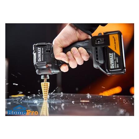 ชุดสว่านกระแทกและไขควงกระแทก (พร้อมแบตเตอรี่และแท่นชาร์จ) DEWALT MCLAREN DCK2222MM2T 20 โวลต์_3