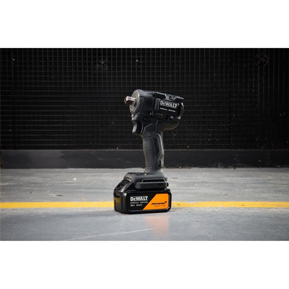 บล็อกไฟฟ้าไร้สาย (พร้อมแบตเตอรี่) DEWALT MCLAREN DCF92MP2T-QW 18 โวลต์