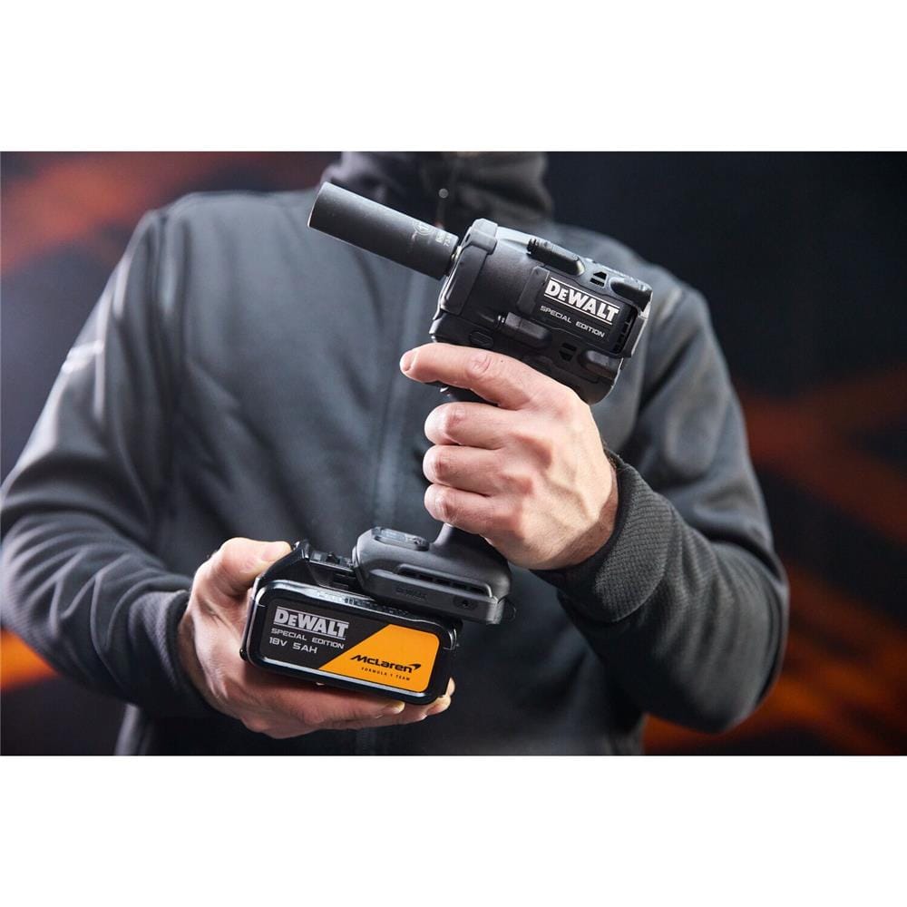 บล็อกไฟฟ้าไร้สาย (พร้อมแบตเตอรี่) DEWALT MCLAREN DCF92MP2T-QW 18 โวลต์