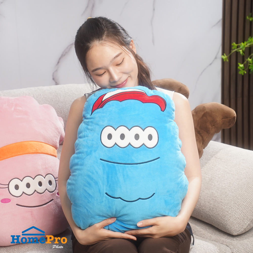 หมอนอิง SNAZZ X MILLIONSMONSTER 19.5x15 นิ้ว สีฟ้า