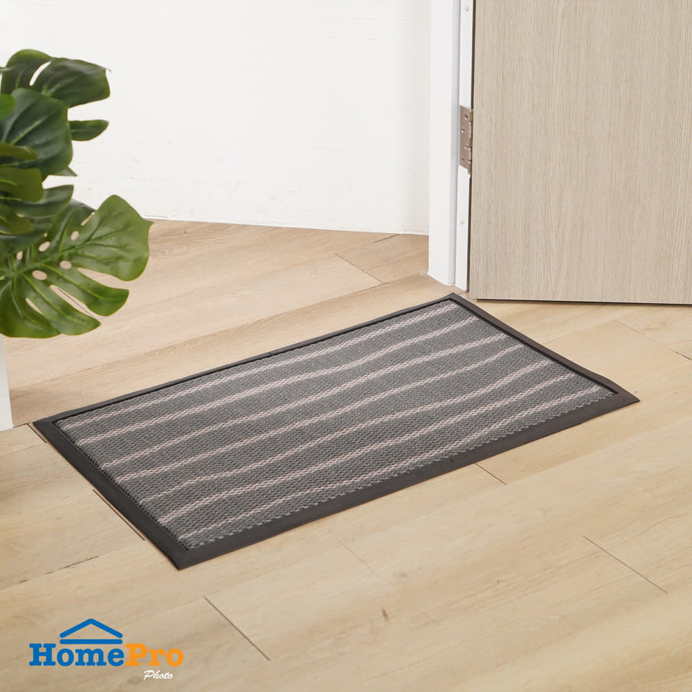 พรมเช็ดเท้าดักฝุ่น HOME LIVING STYLE LINER 45x75 ซม. สีดำ